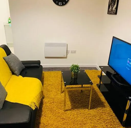 City Blessed Apartment 1 With Free Parking