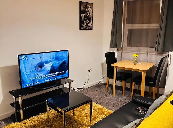 City Blessed Apartment 1 With Free Parking